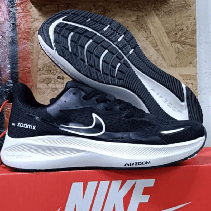 Nike Air Zoom Running Shoes Black and White