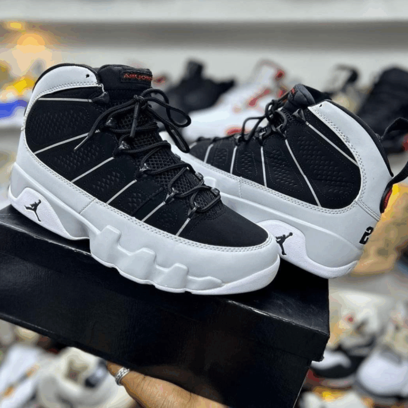 Air Jordan 9 Retro Black x White