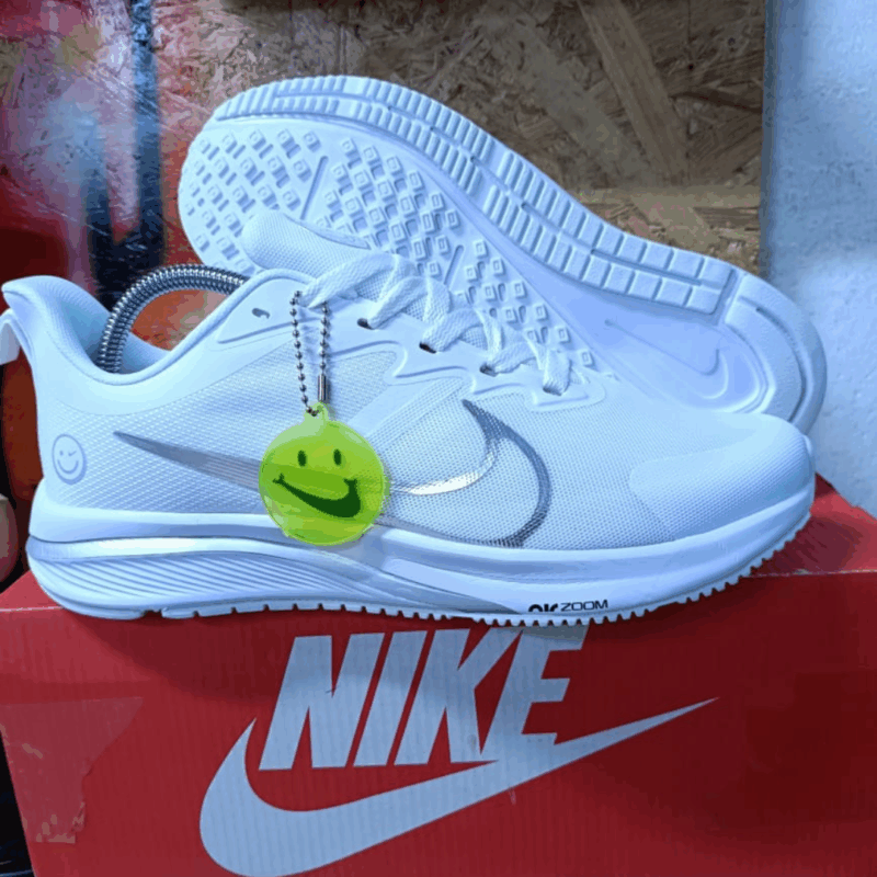 Nike Air Zoom Winflo 8 running shoes